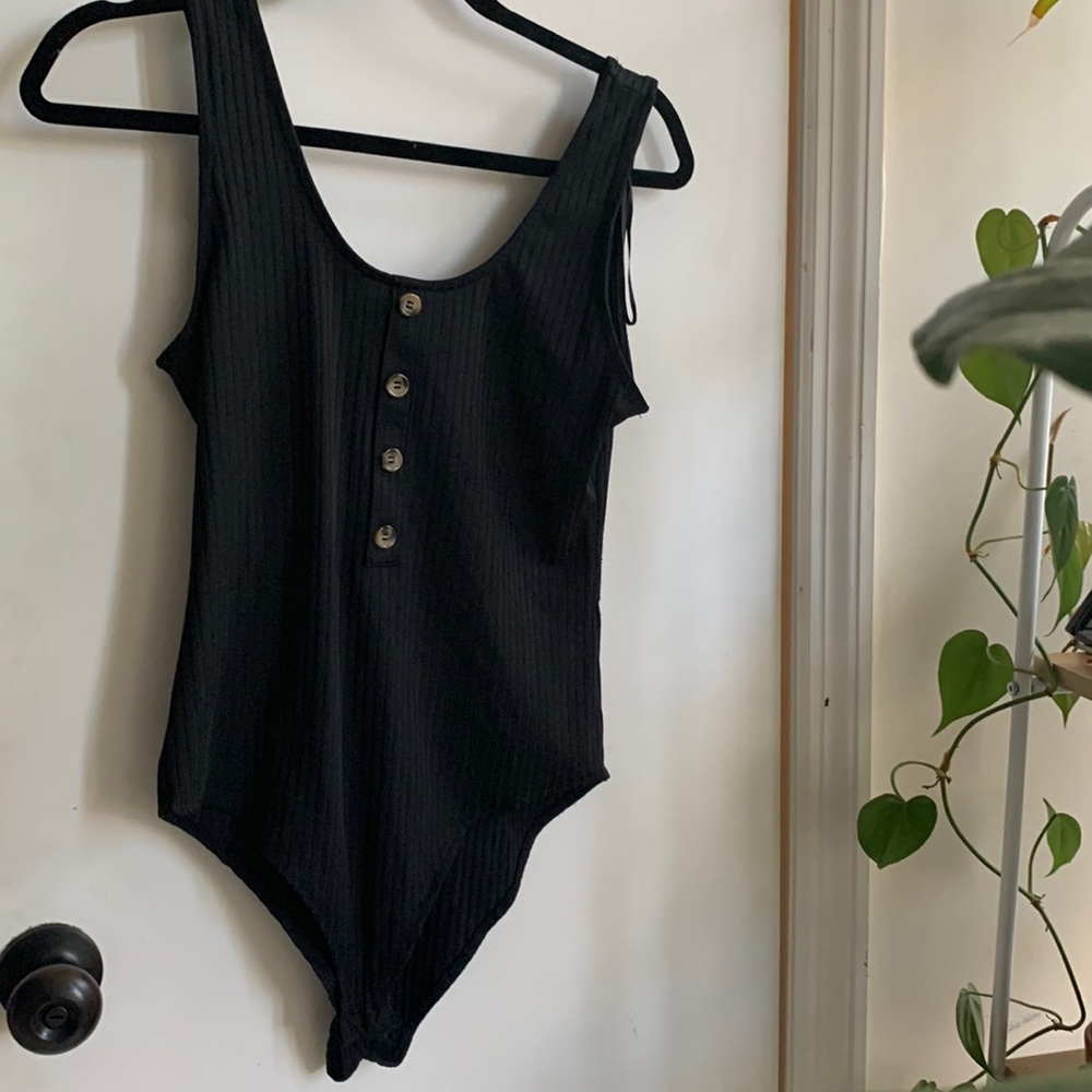 H&M Ribbed Bodysuit
